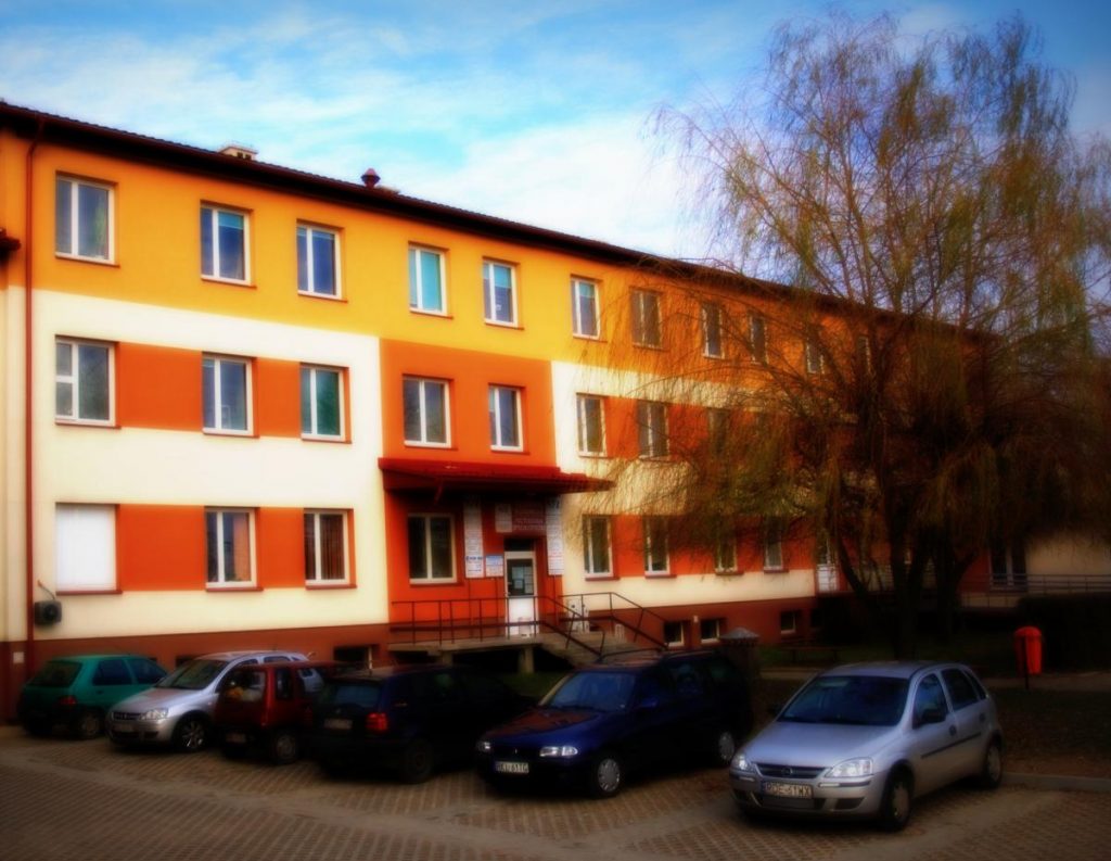 Budynek Przychodni nr 1 przy ul. Obrońców Pokoju 74